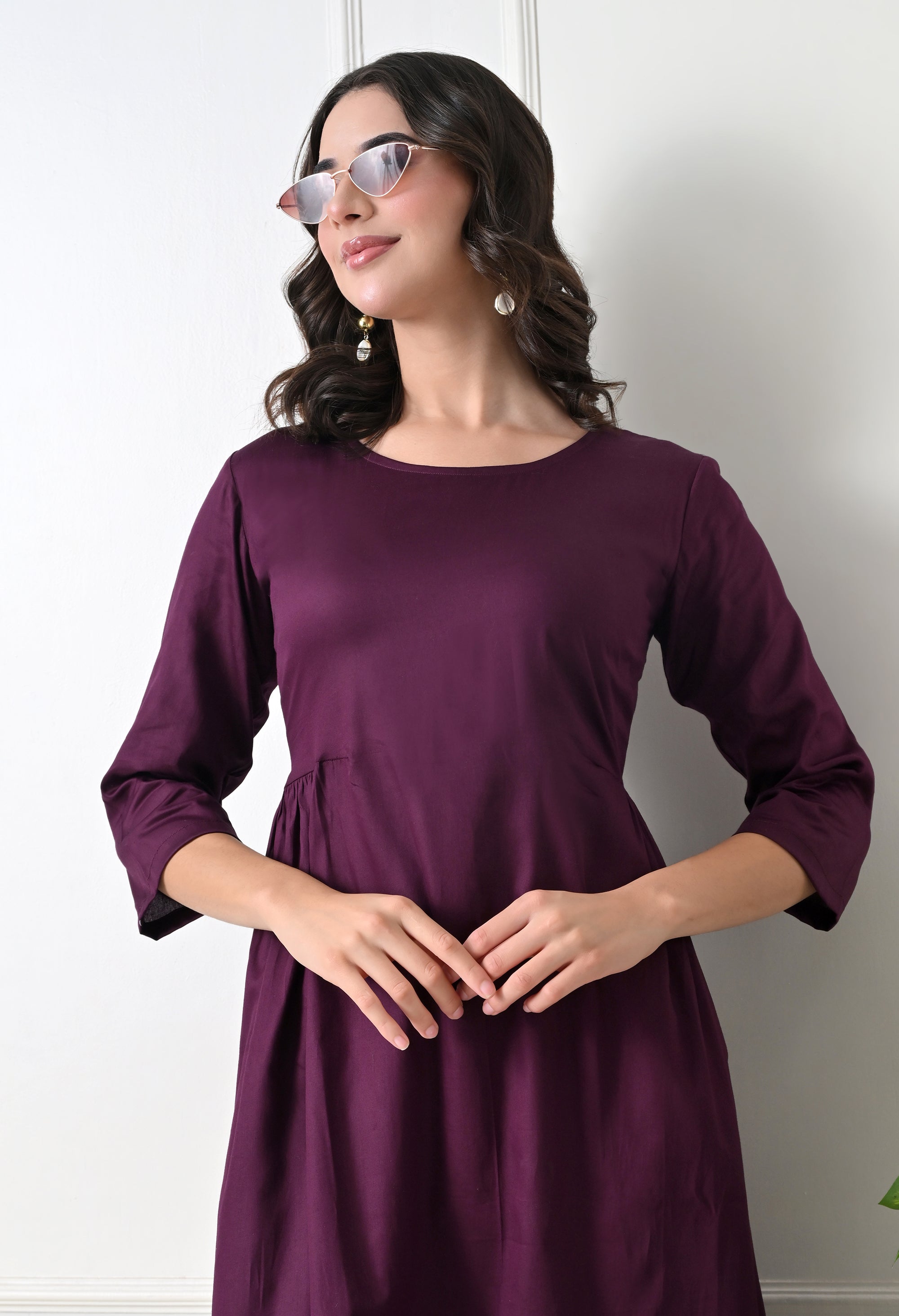 Elegant Plum Midi Dress – Timeless Sophistication